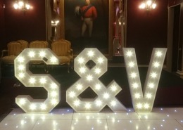 S V individual letter and led white dancefloor goodwood house e1516631994808