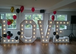 5ft LOVE at the Churchillian Pub Portsmouth