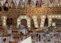 upwaltham barn 5 ft love letters
