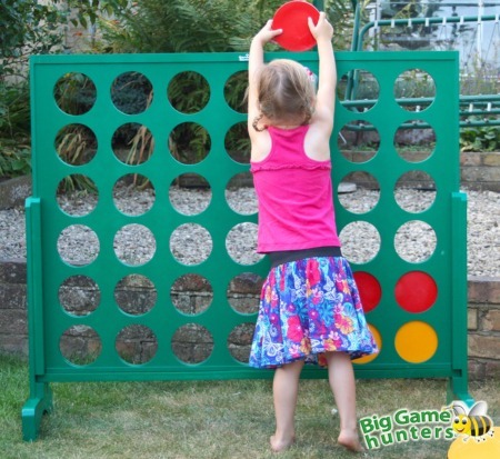 Giant Outdoor Connect 4 in a Row - Green with Red / Yellow Discs